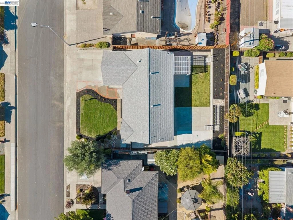 Photo of 7657 Kilrush Ave