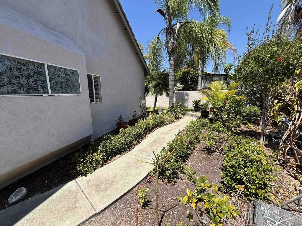 Photo of 653 Cantara Ln