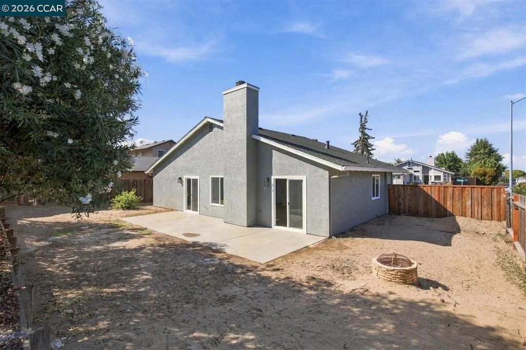 Photo of 301 Maude Ct
