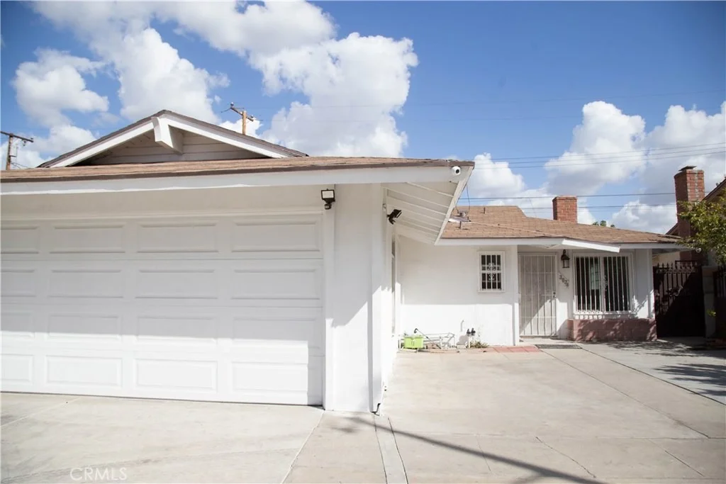 Photo of 3834 Loma Lane