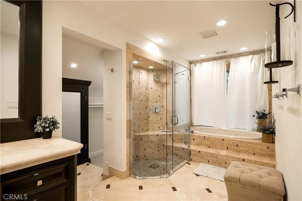 Photo of 27598 Meadow Bay
