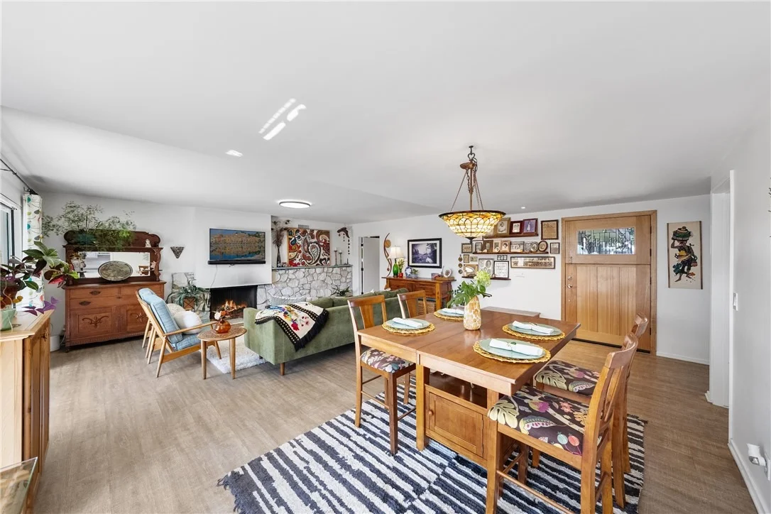 Photo of 1408 E Fairway Dr
