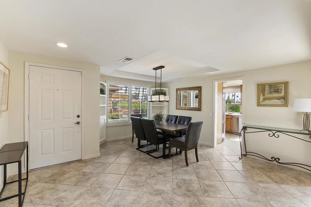 Photo of 6 Maximo Way