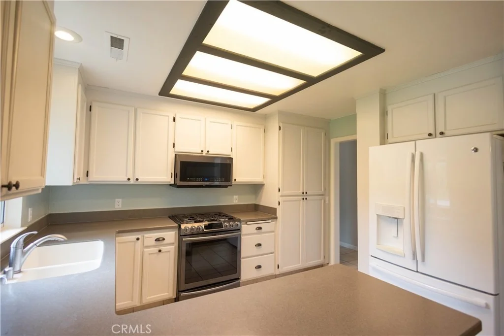 Photo of 6042 Grange