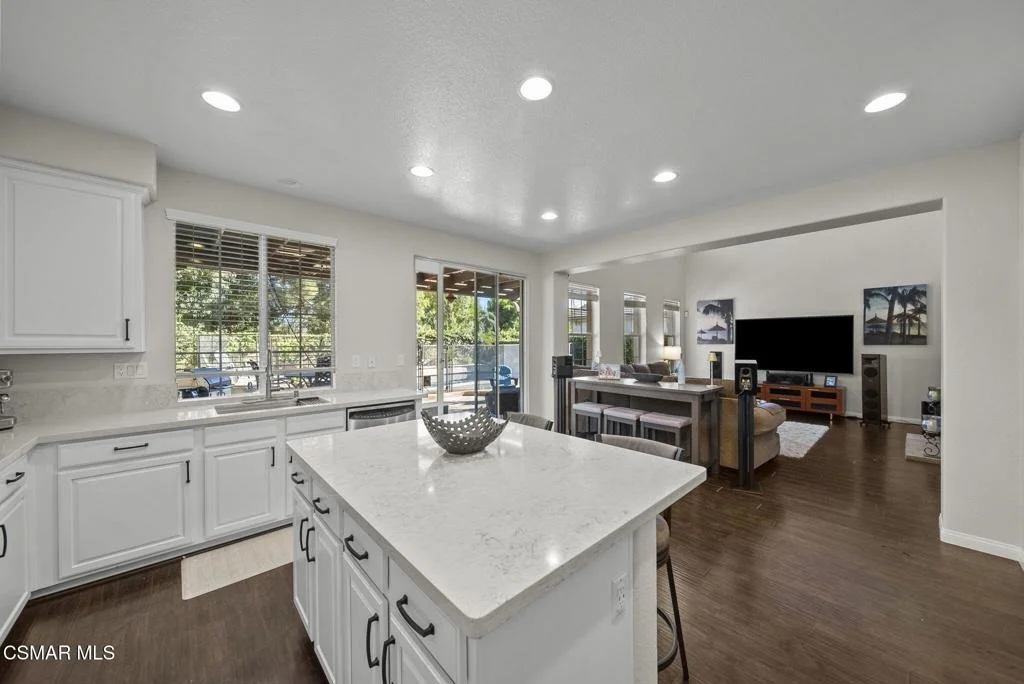 Photo of 584 Roosevelt Court