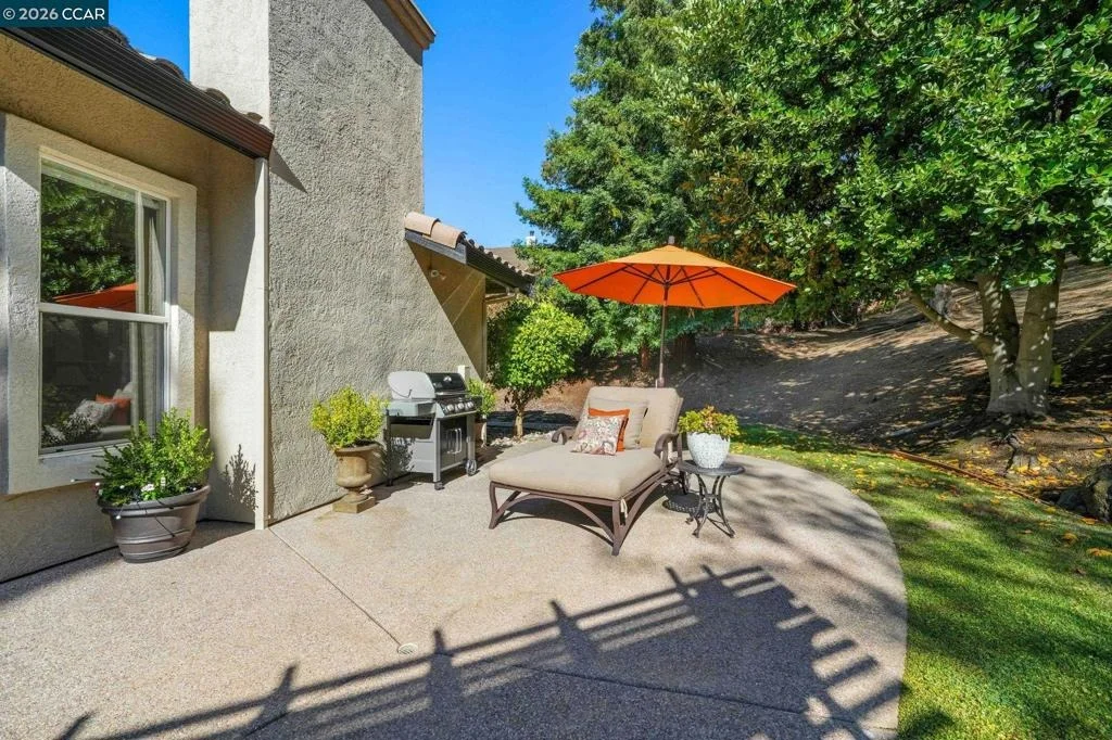 Photo of 110 Forest Hill Dr