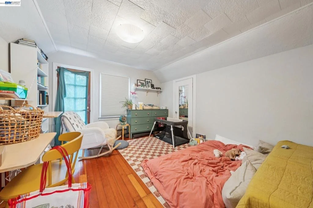Photo of 5227 LOCKSLEY AVENUE