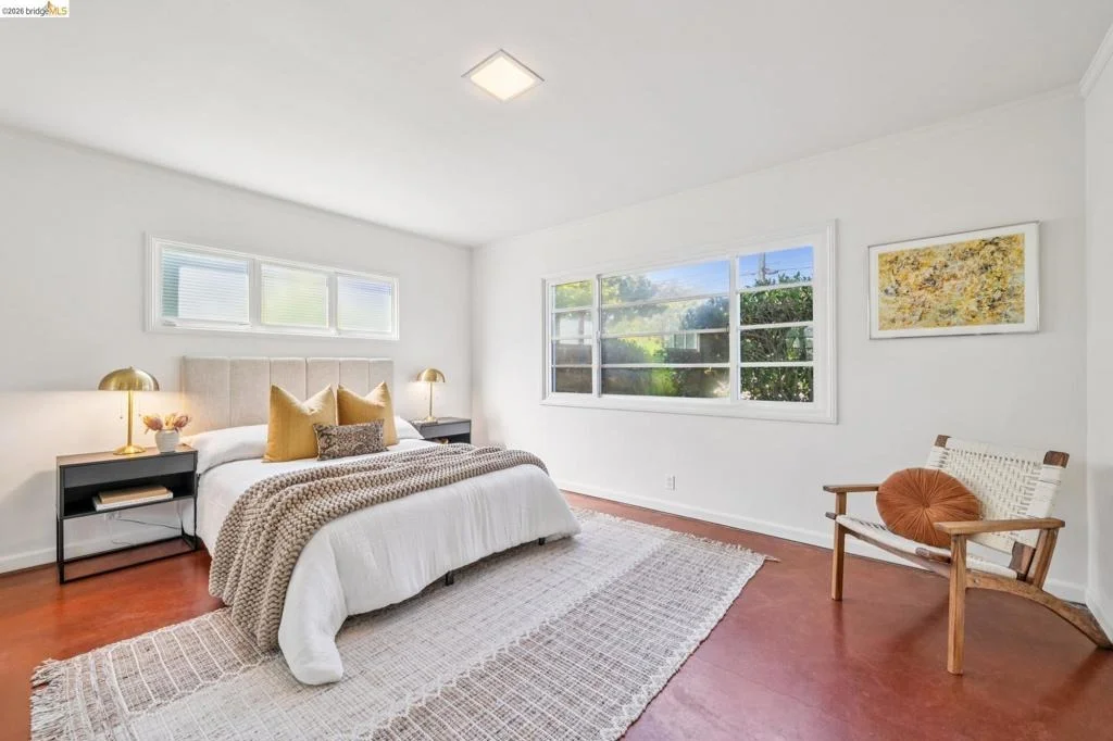 Photo of 201 Warwick Ave