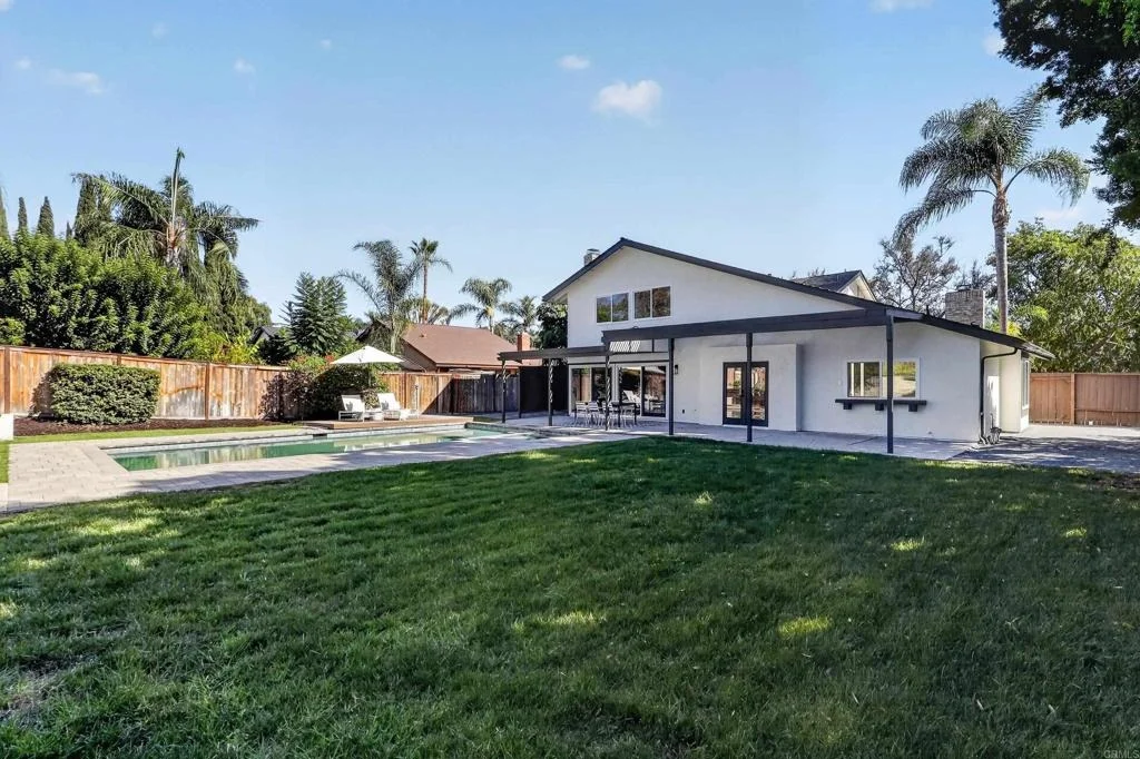Photo of 1207 Branding Iron Circle
