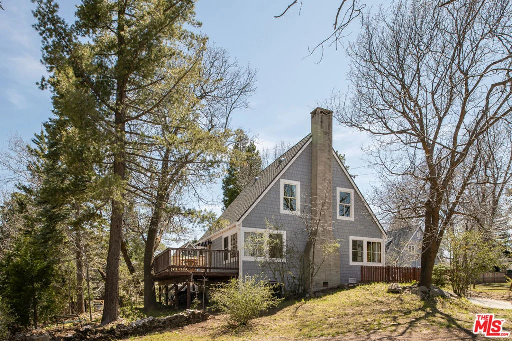 Photo of 419 Hemlock Drive