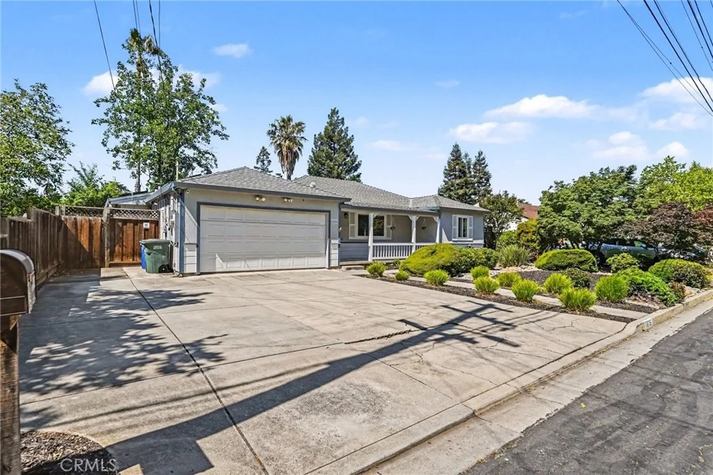 Photo of 1815 Granada Drive