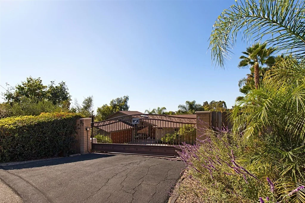 Photo of 837 Sunset Drive