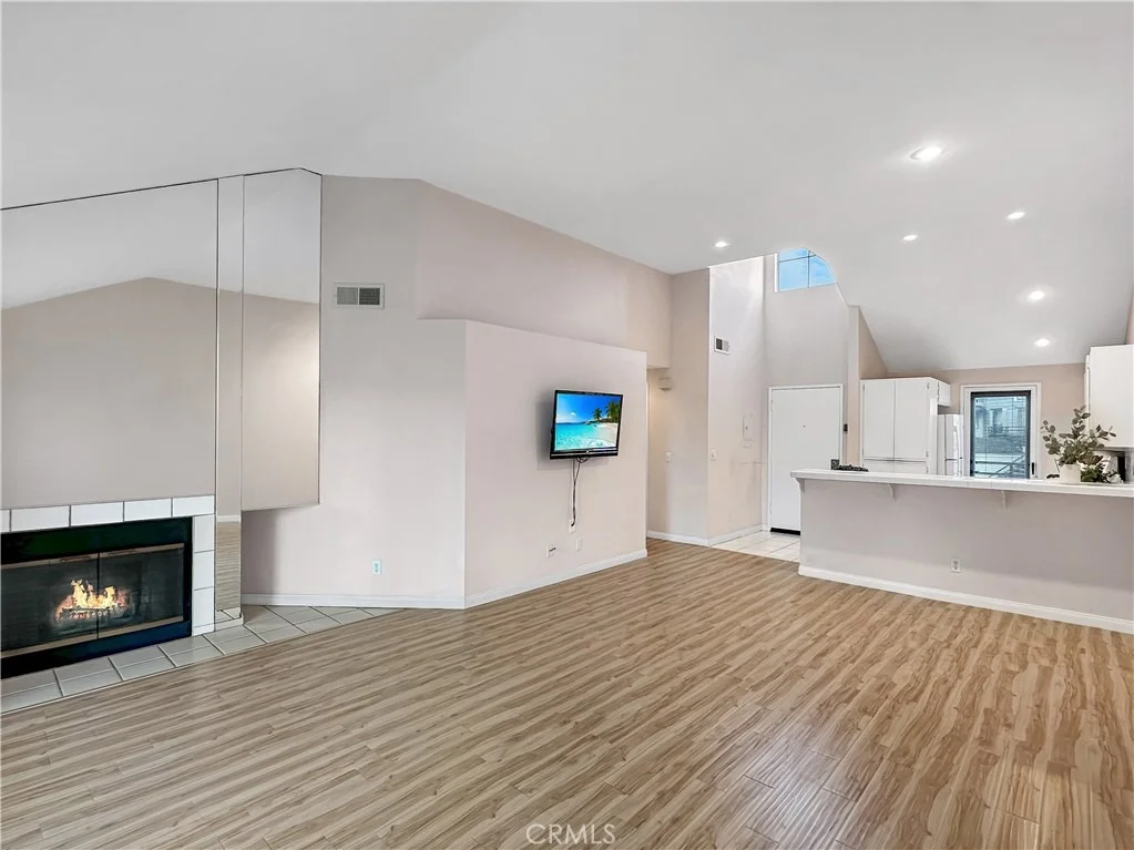 Photo of Unit D at 24471 Lantern Hill