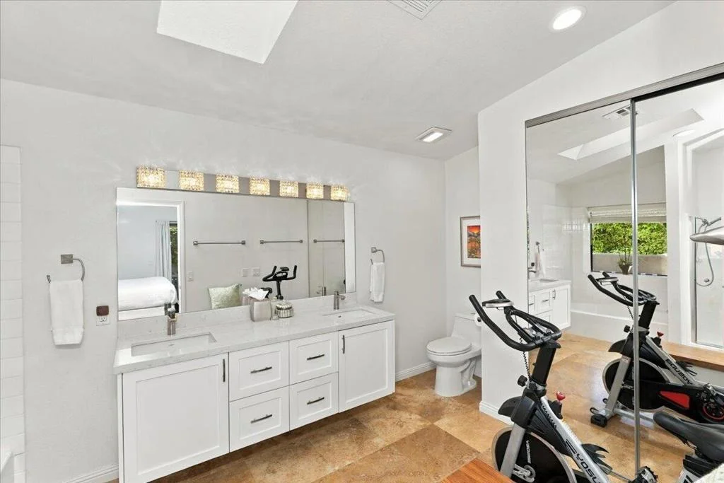 Photo of 54205 Avenida Vallejo