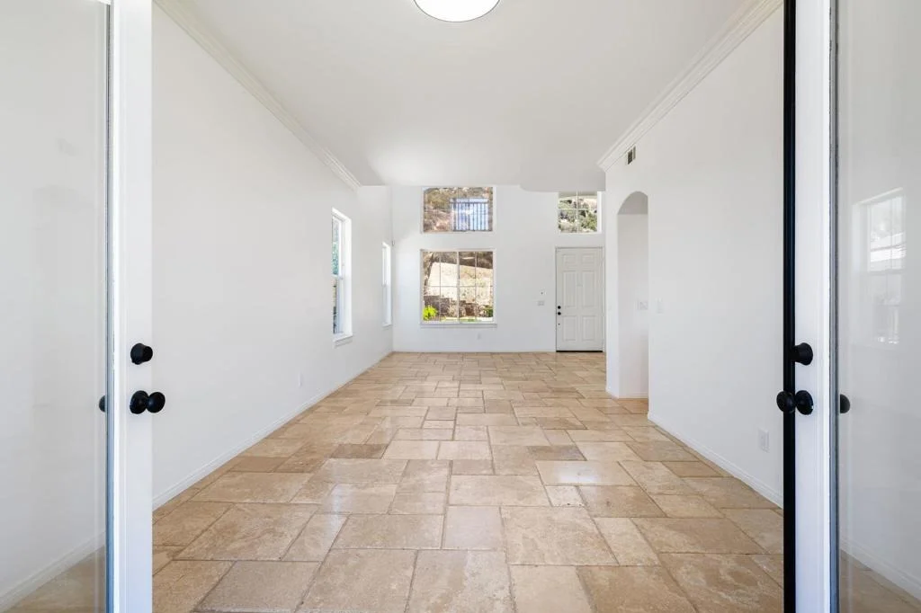Photo of 13435 Canyon Crest Road