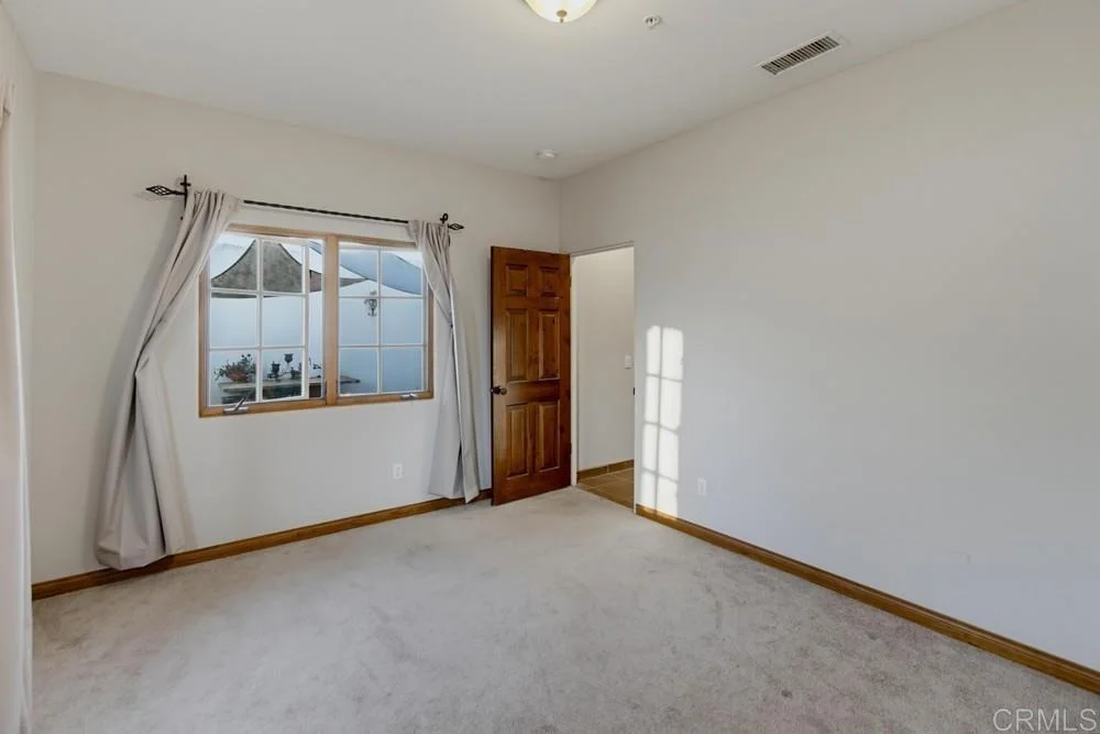 Photo of 6944 West Lilac