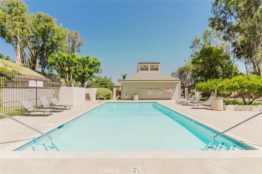 Photo of 1063 Corbett Lane