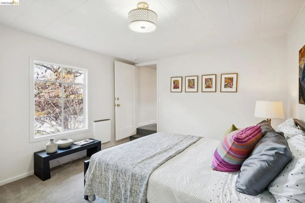 Photo of 2380 Leimert Blvd