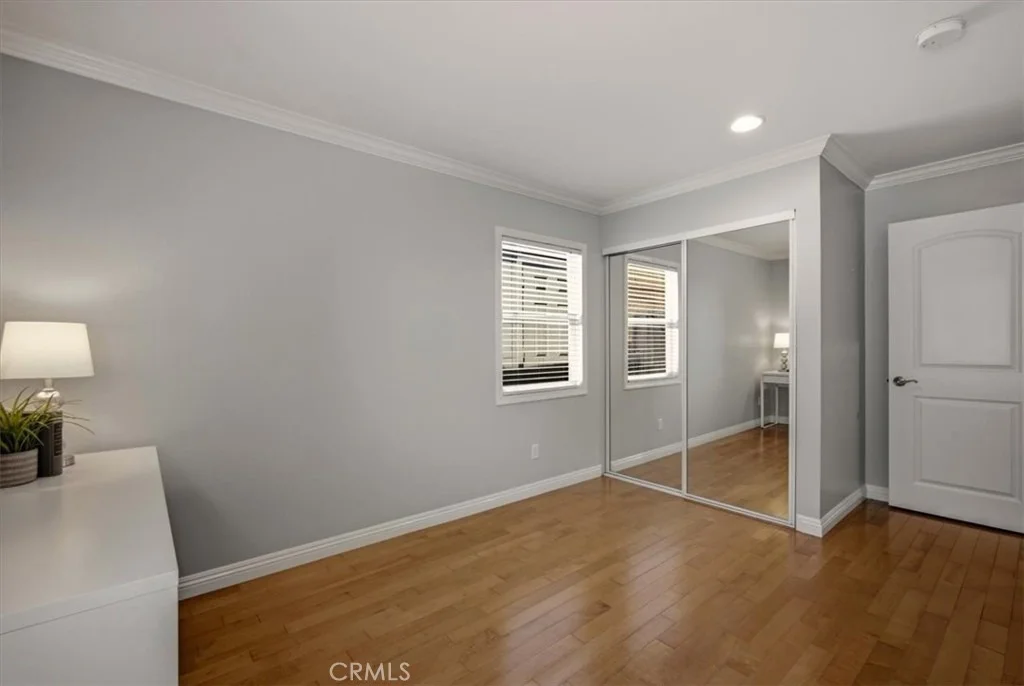 Photo of 1175 Valley View
