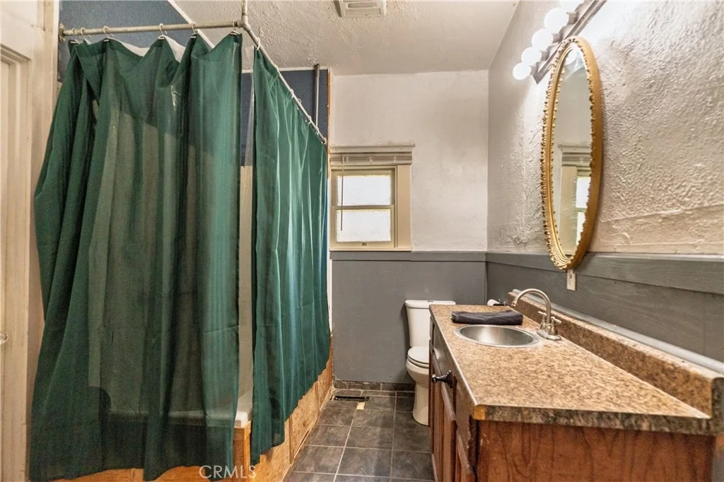 Photo of 902 W 20th Street