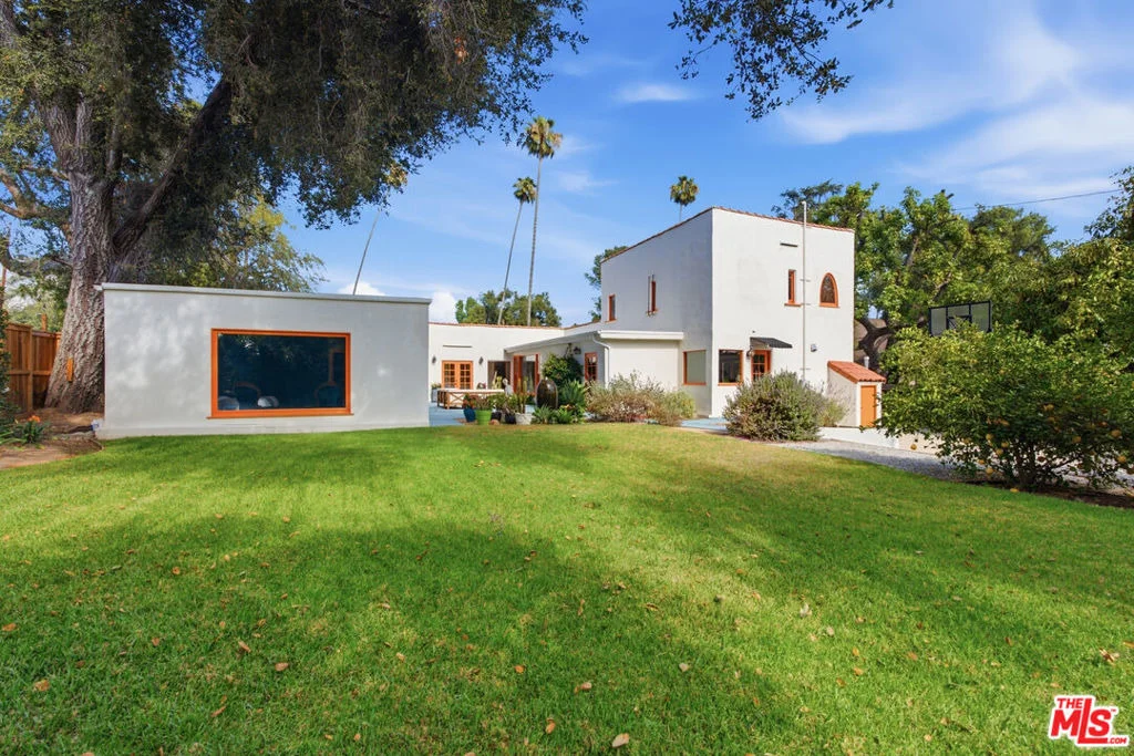 Photo of 2011 Mar Vista Avenue