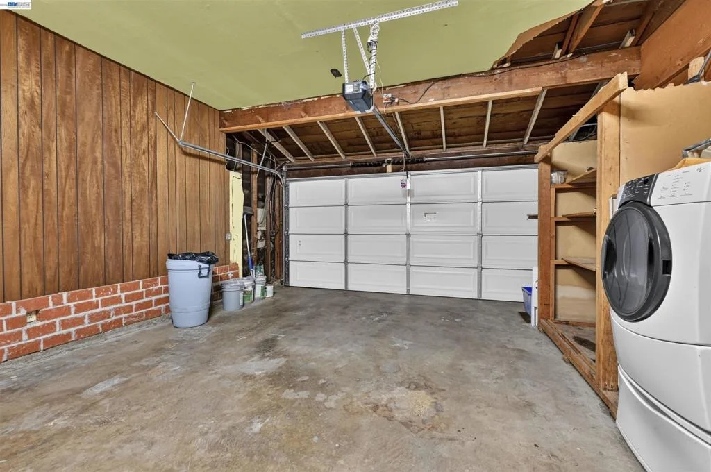 Photo of 14660 Elm St