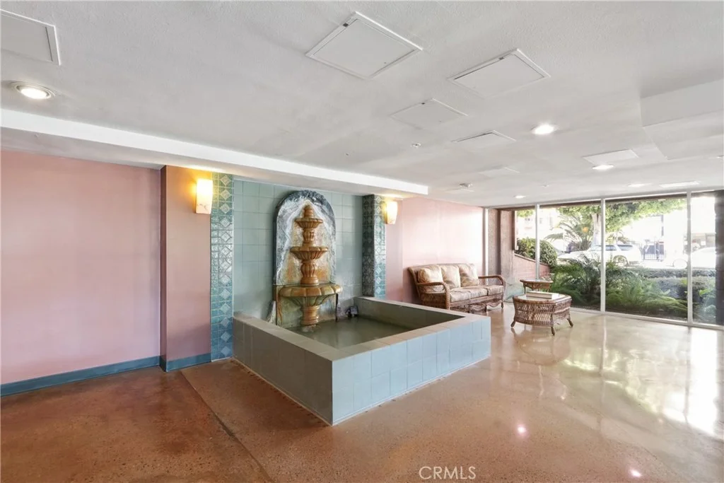 Photo of 801 Pine Ave. #310