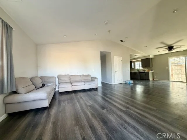 Photo of 1250 Park