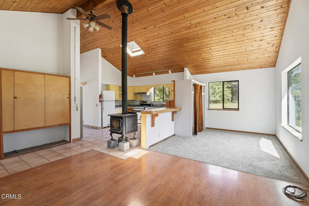 Photo of 31501 Comptche Ukiah Road