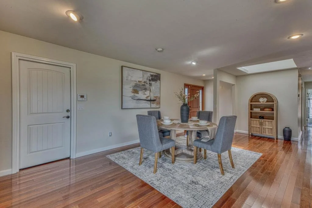 Photo of 15460 Oak Hills Drive