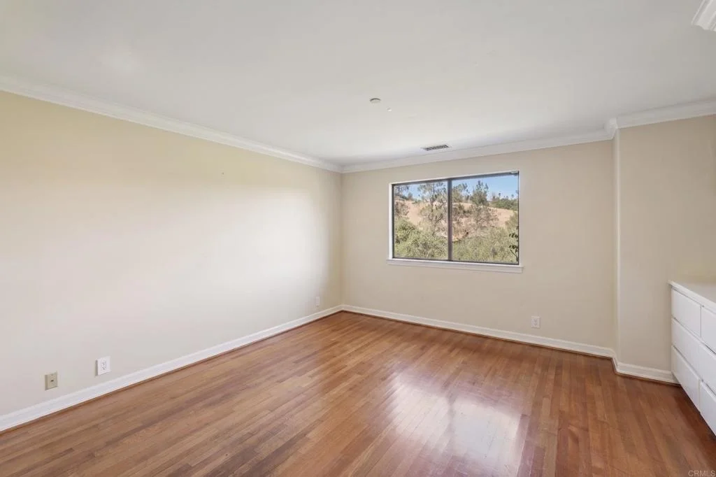 Photo of 707 S Live Oak Park Road