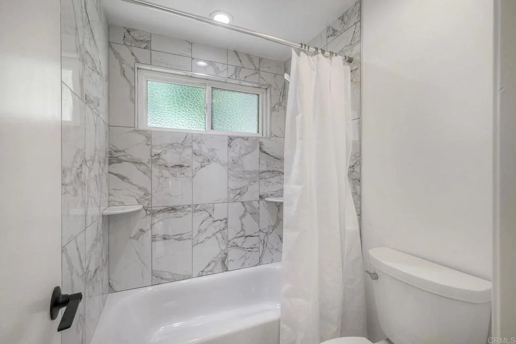 Photo of Unit B at 3614 Harvard Drive