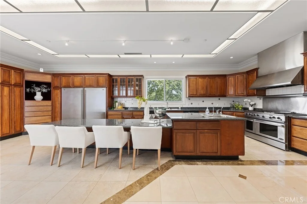 Photo of 689 Leyland Drive
