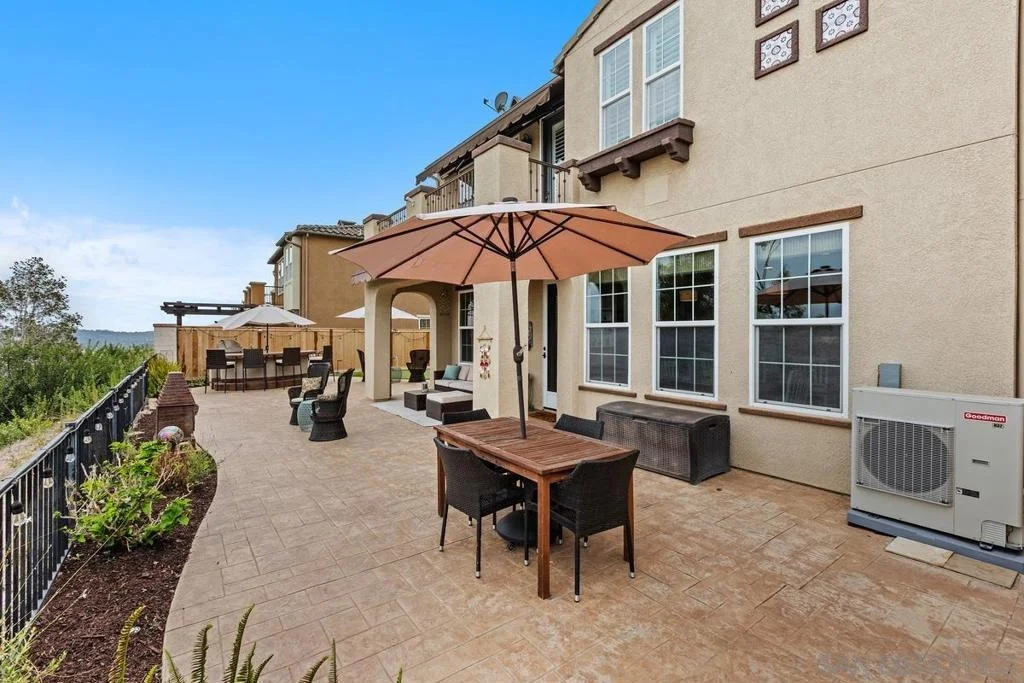 Photo of 1237 Breakaway Dr