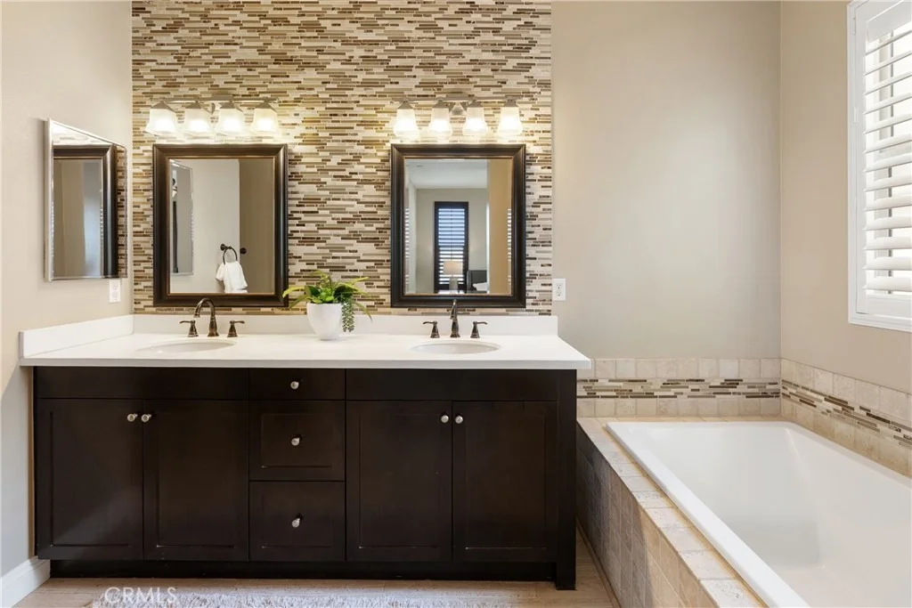 Photo of Unit 106 at 5331 Ocean