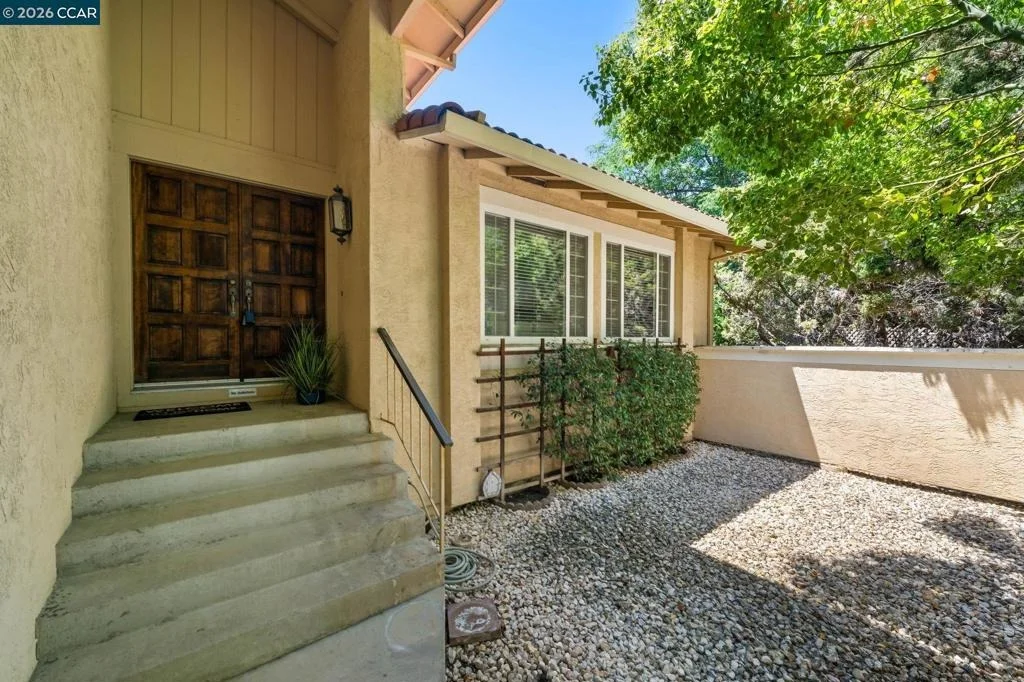 Photo of 721 Black Point Pl