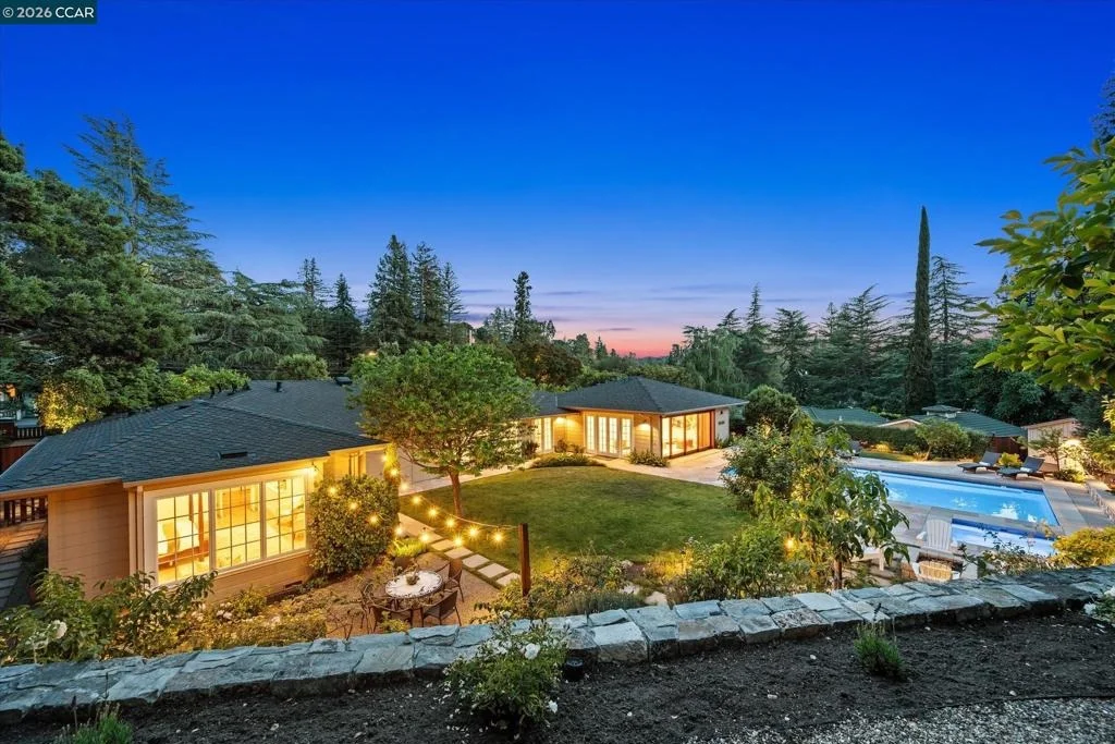 Photo of 1165 Glen Rd