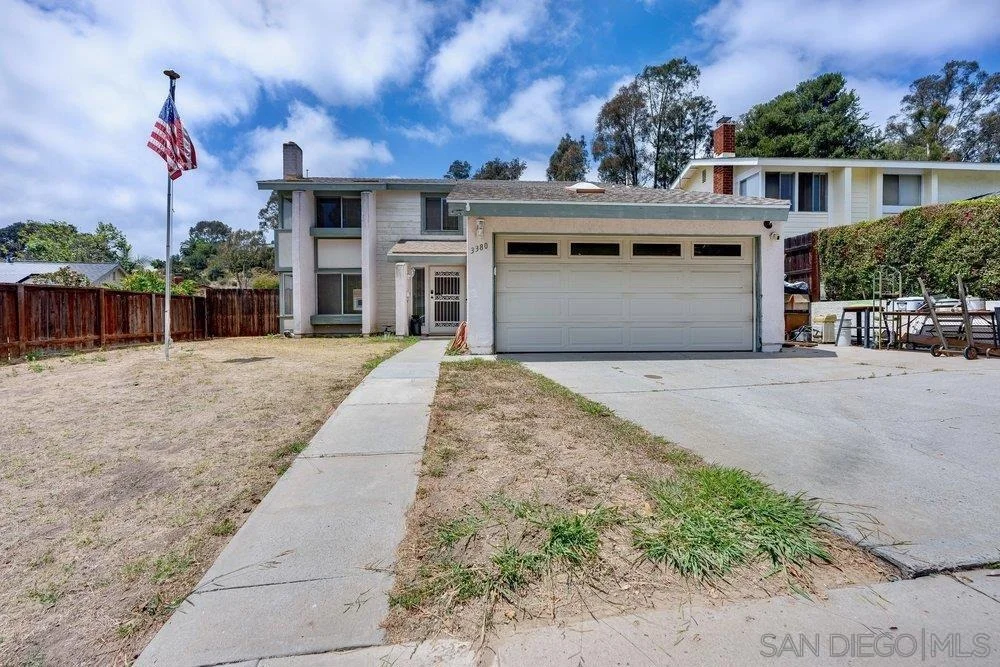 Photo of 3380 Mount Ariane