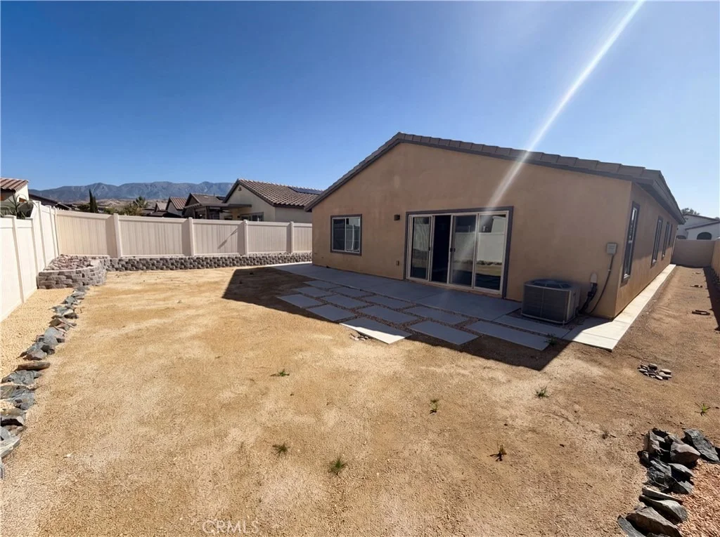 Photo of 1585 Sunswept