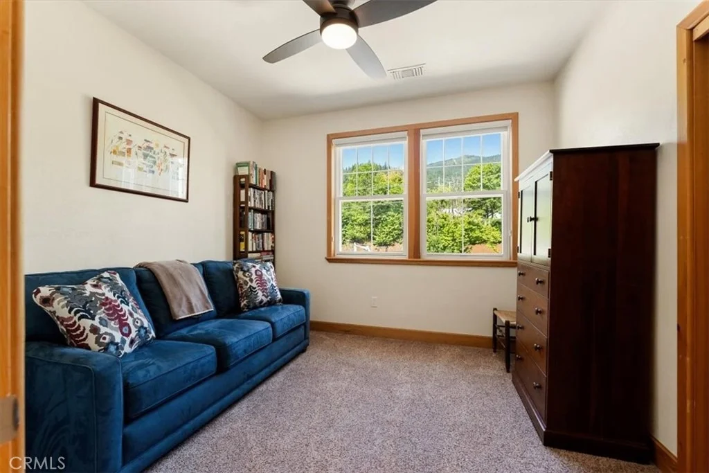 Photo of 6200 Scherrer