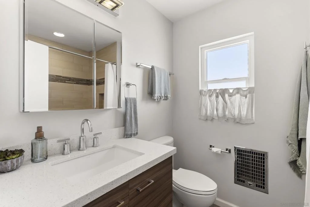 Photo of 5409 Redland Dr.
