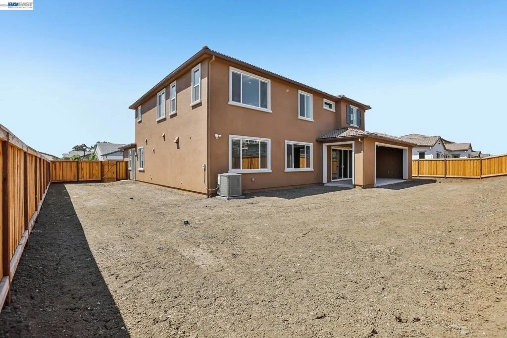 Photo of 421 Trellis Way