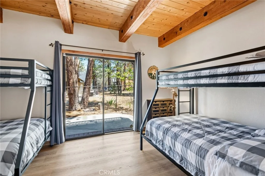 Photo of 1584 Wolf Road