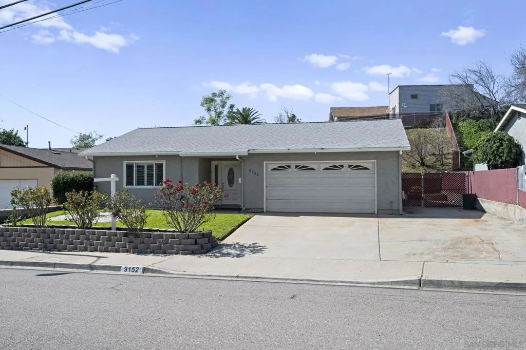 Photo of 9152 Lakeview Rd