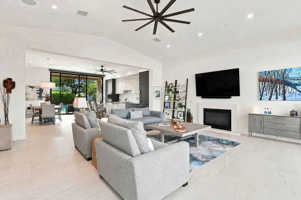 Photo of 57964 Salida Del Sol