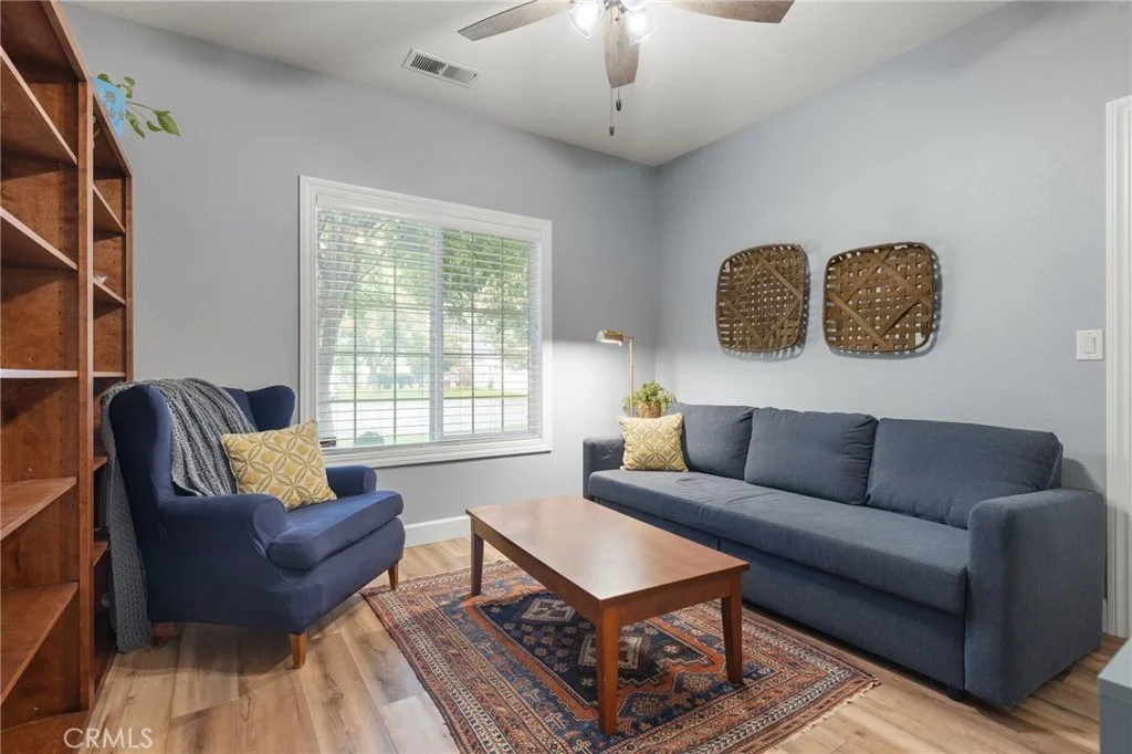 Photo of 747 Hastings Street