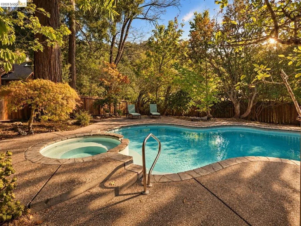 Photo of 6819 Pinehaven Rd