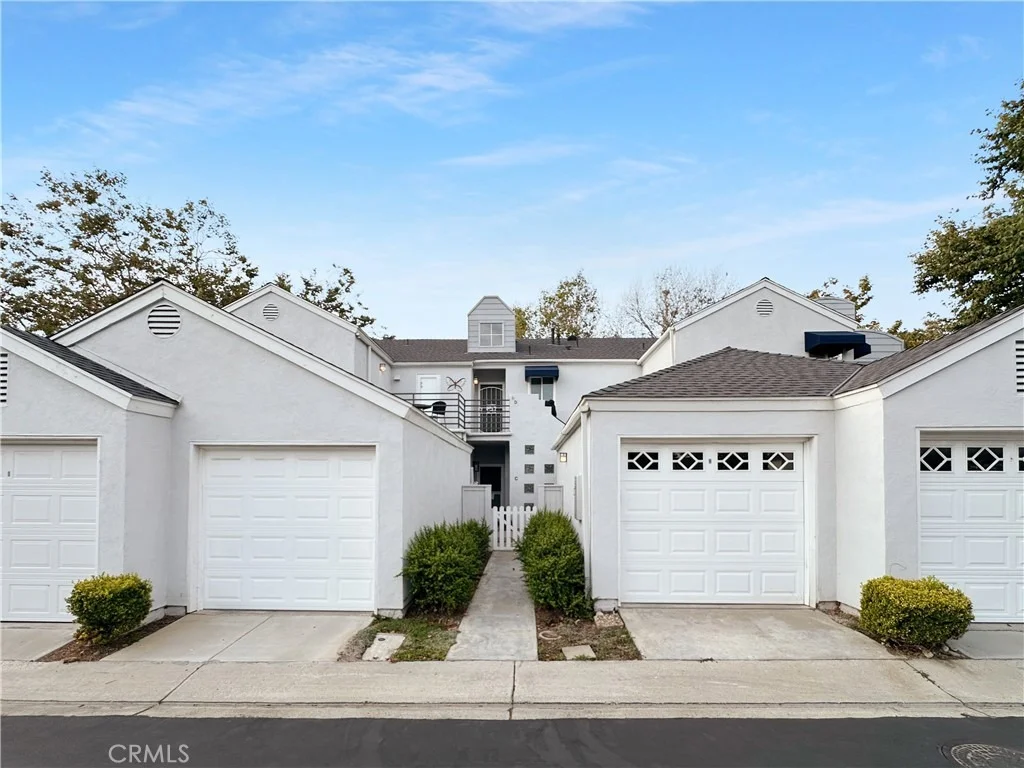 Photo of Unit D at 24471 Lantern Hill