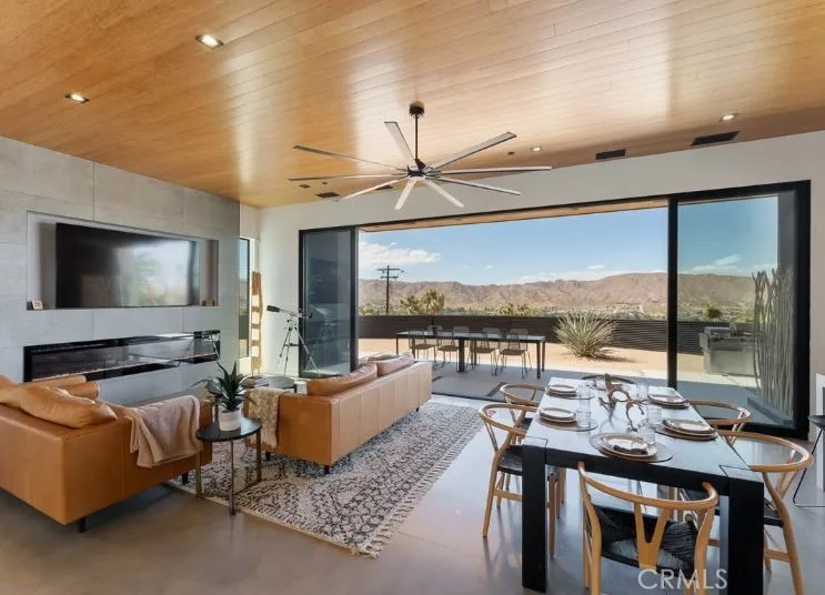 Photo of 8175 Fox Trail