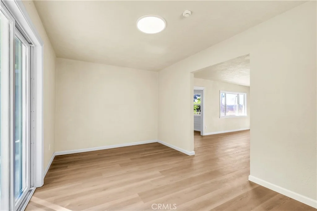 Photo of 15905 Kugelman